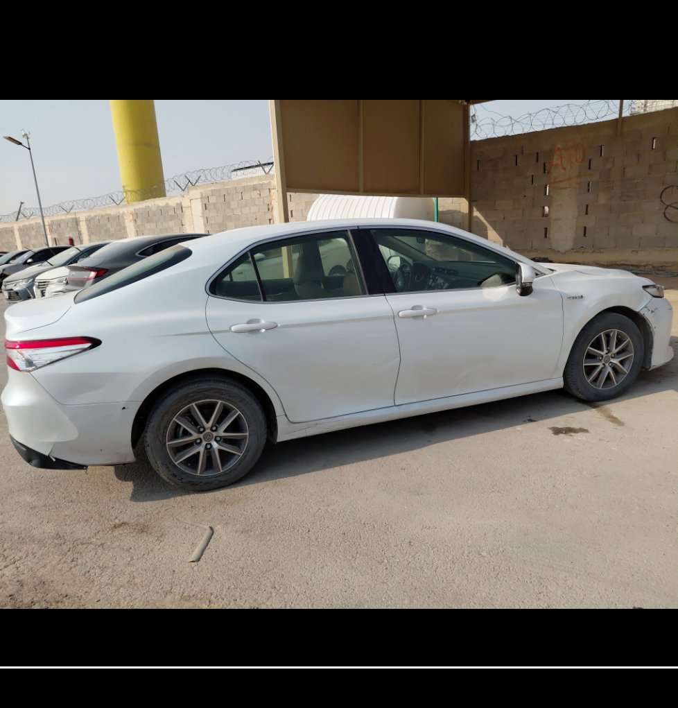 تويوتا كامري LE HEV 2020 image