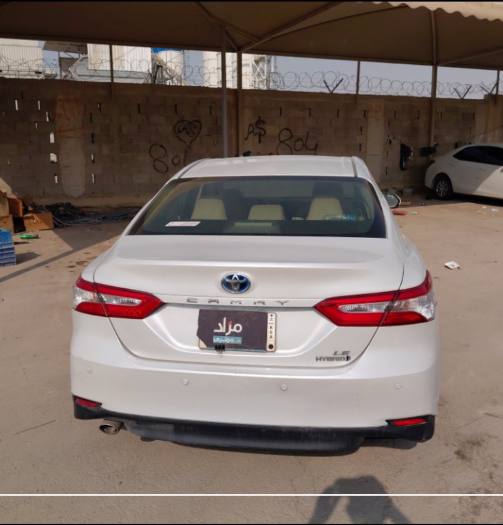 تويوتا كامري LE HEV 2020 image