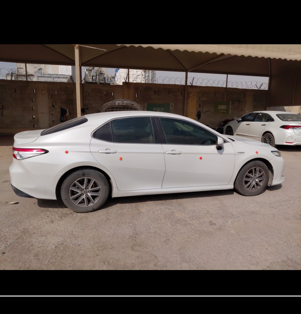 تويوتا كامري LE HEV 2020 image