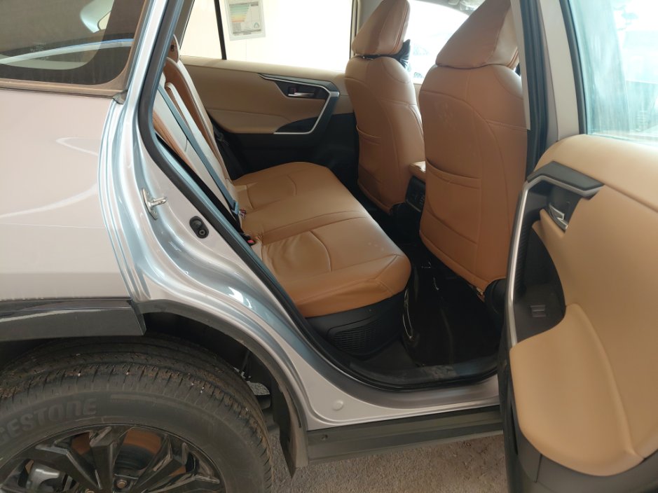 تويوتا راف فور AWD 2025 image