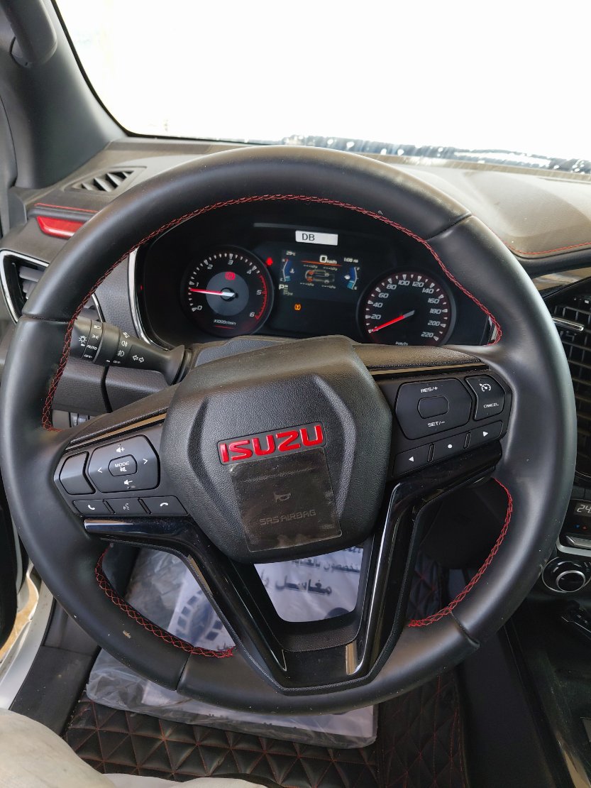 ايسوزو ديماكس 4WD 2023 image