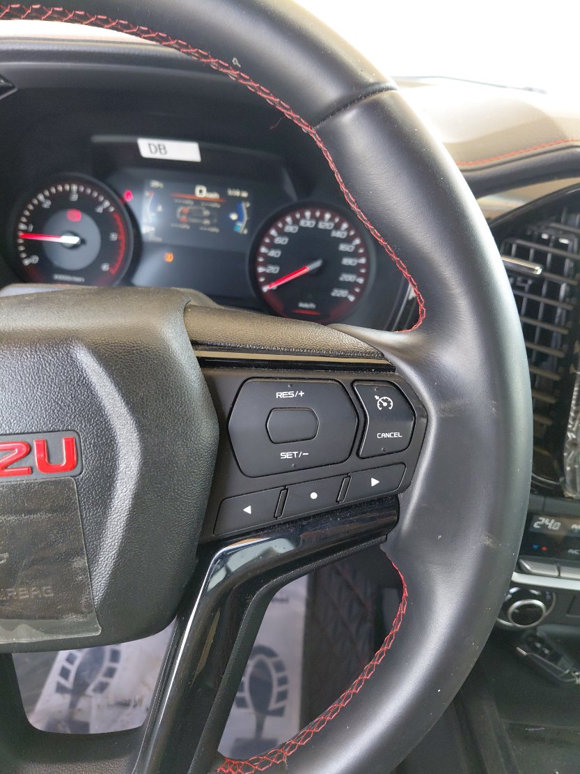 ايسوزو ديماكس 4WD 2023 image