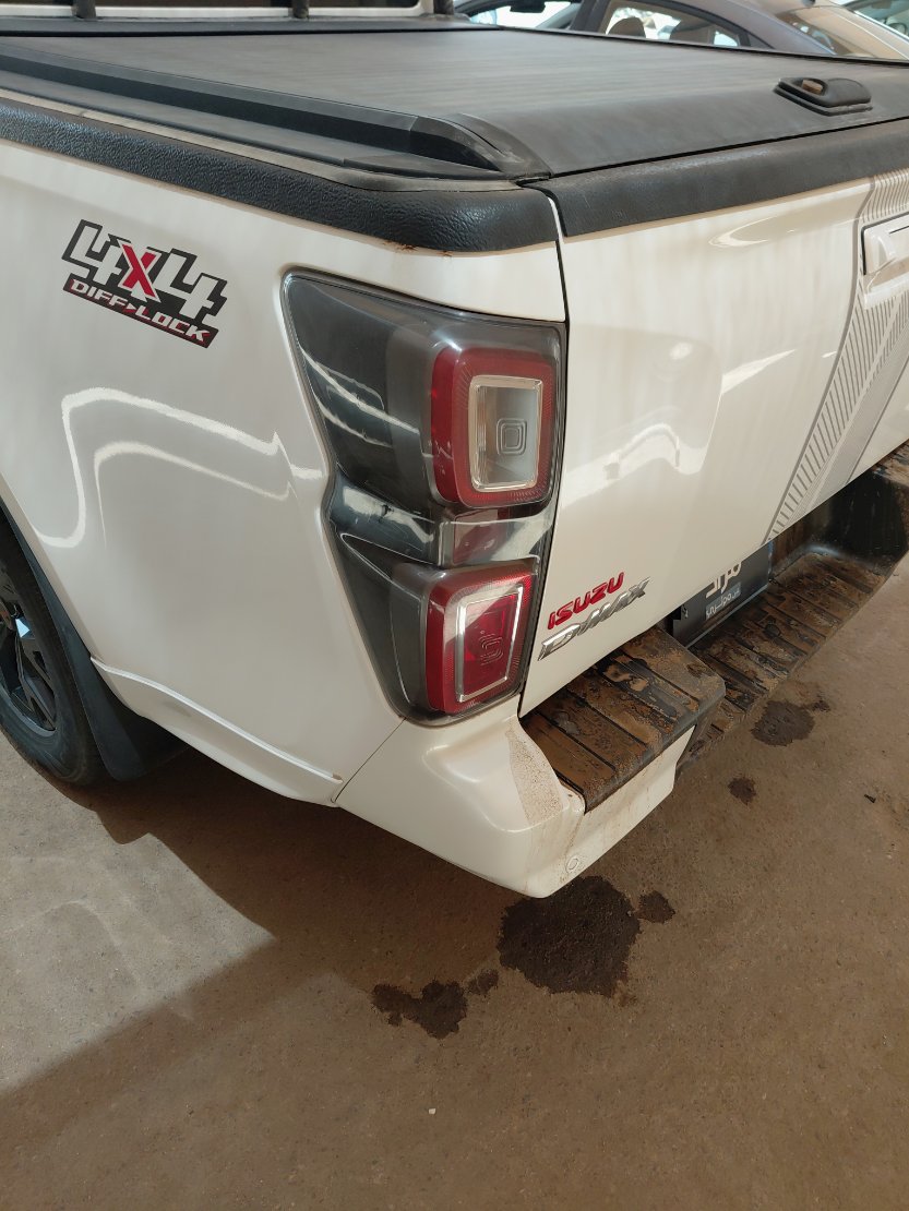 ايسوزو ديماكس 4WD 2023 image