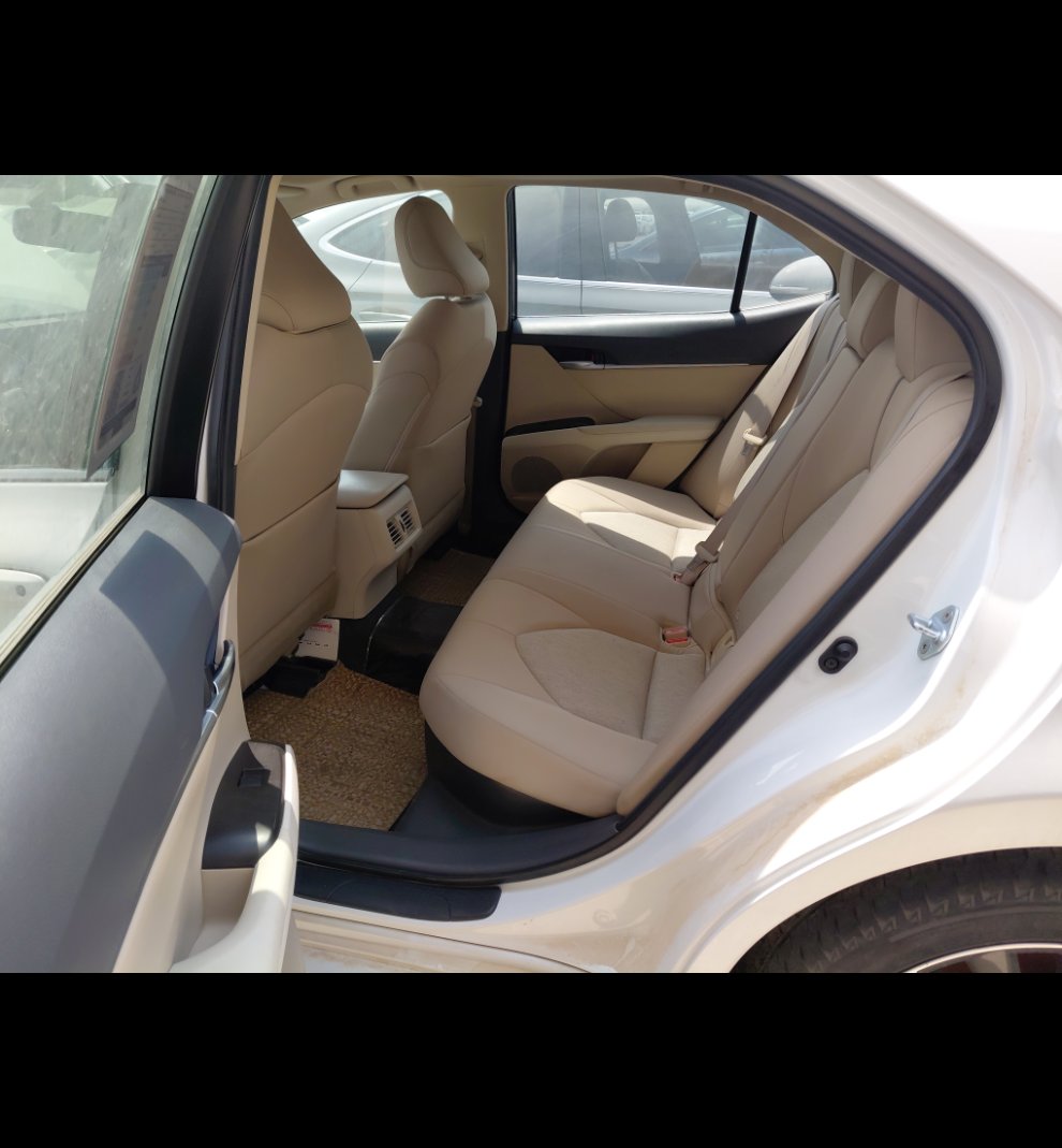 تويوتا كامري GLE HEV  2023 image