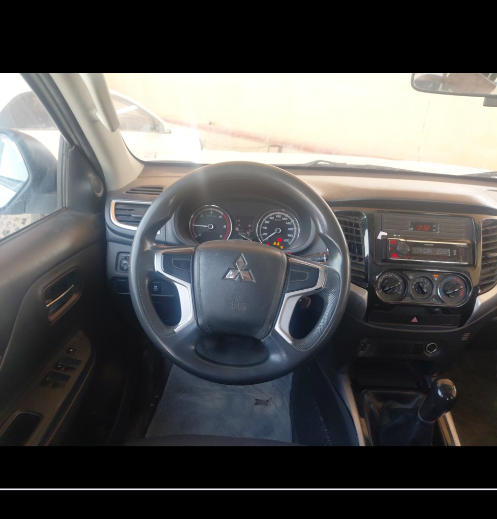 ميتسوبيشي L200 4WD 2022 image