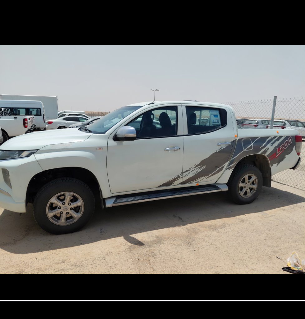 ميتسوبيشي L200 4WD 2022 image