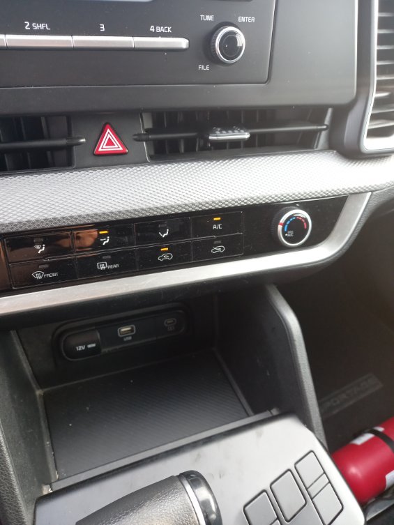 كيا سبورتاج NQSE SPORTAGE LX 4WD 2023 image