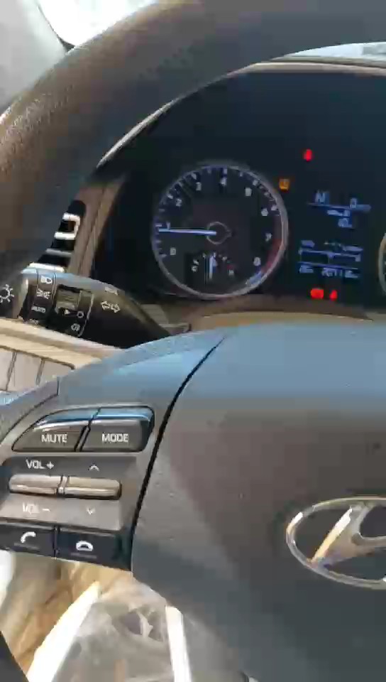 هيونداي إلنترا GL 2020 video