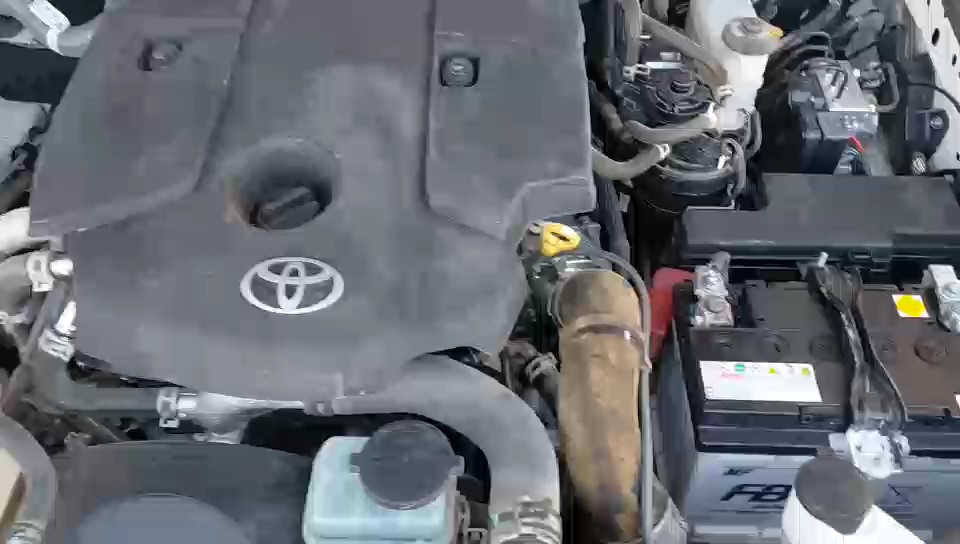 تويوتا هايلكس GL 2024 video