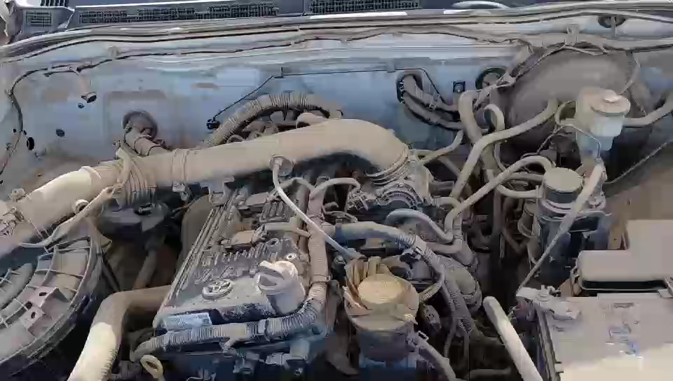 تويوتا هايلكس  2015 video