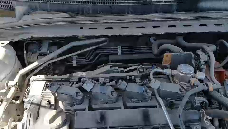 تويوتا كامري LE HEV  2025 video