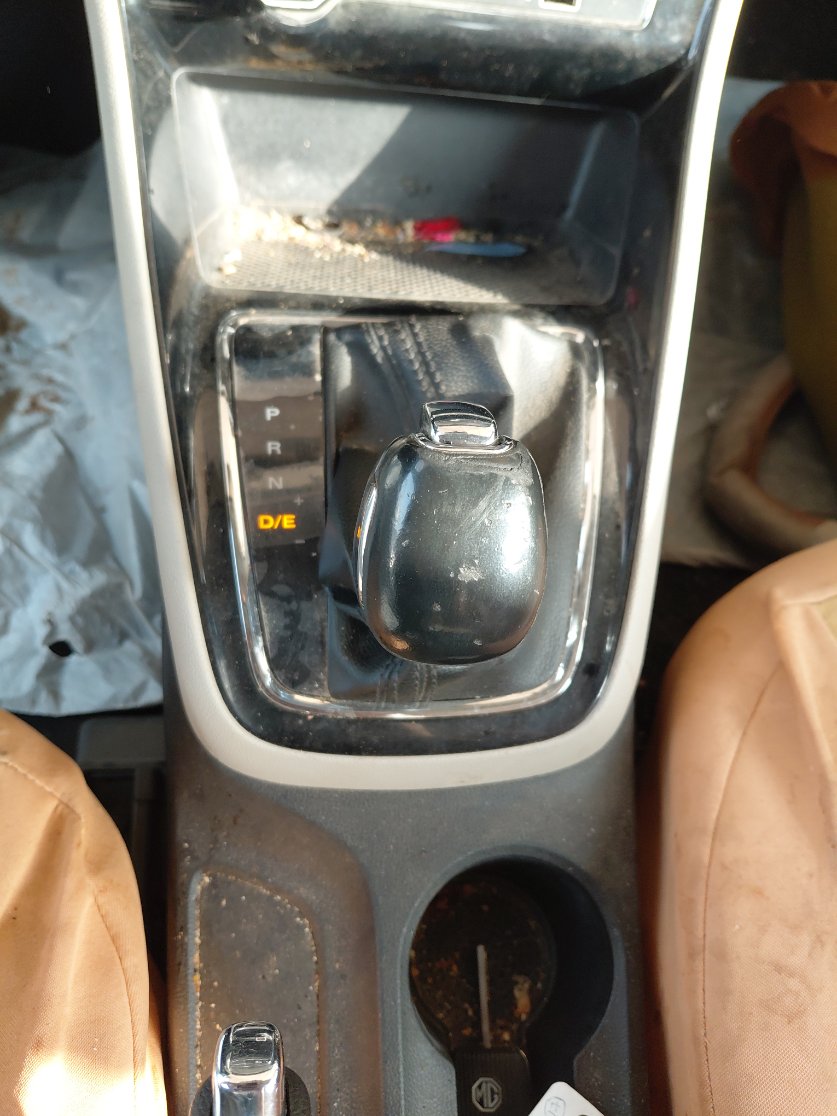 إم جي 5  2023 image