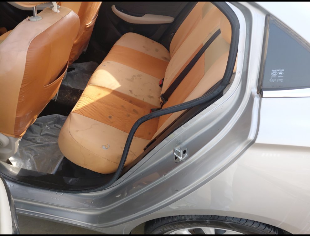 إم جي 5  2023 image