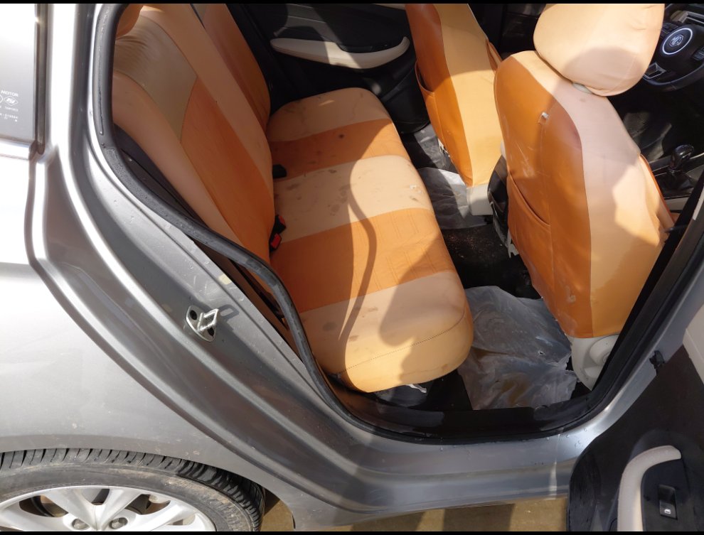 إم جي 5  2023 image