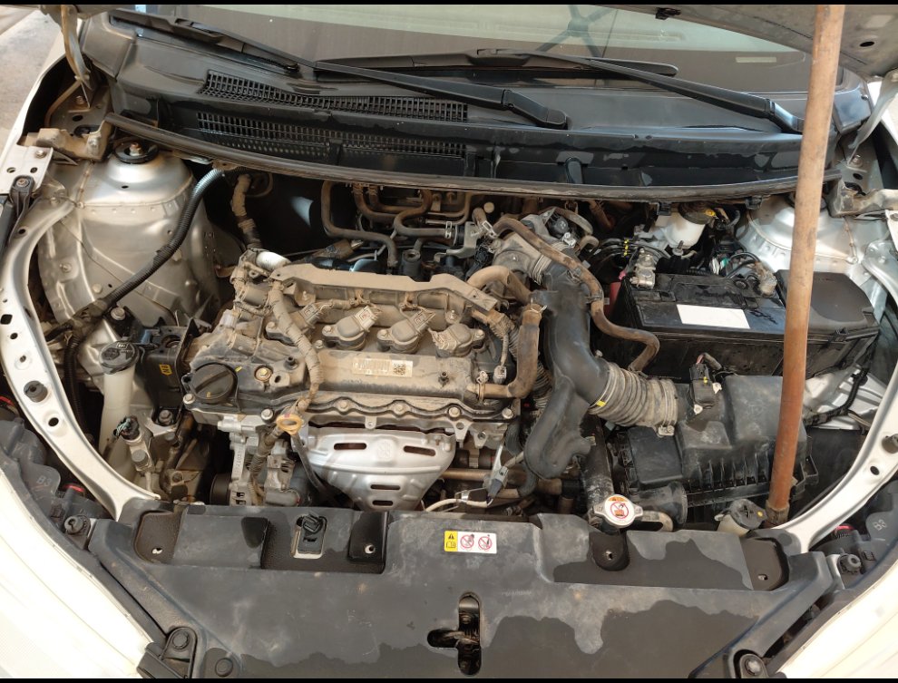 تويوتا يارس Y FLT 2021 image