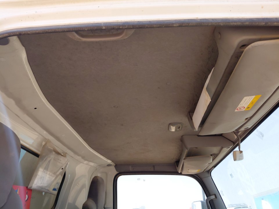 ايسوزو ريوارد ان بي شاحنة بثلاجة  - حمولة المركبة 3 طن 2015 image