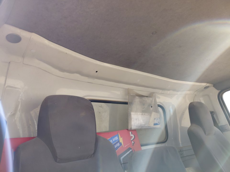 ايسوزو ريوارد ان بي شاحنة بثلاجة  - حمولة المركبة 3 طن 2015 image