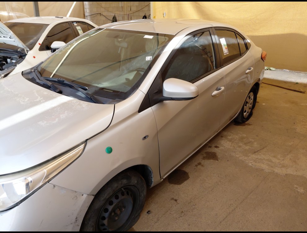 تويوتا يارس Y FLT 2021 image