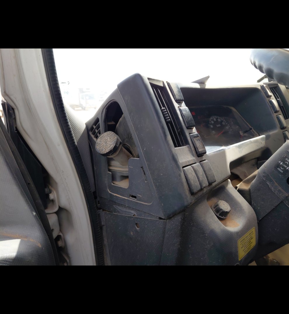 ايسوزو ريوارد ان بي بكب نصف نقل - حمولة المركبة 3 طن 2014 image