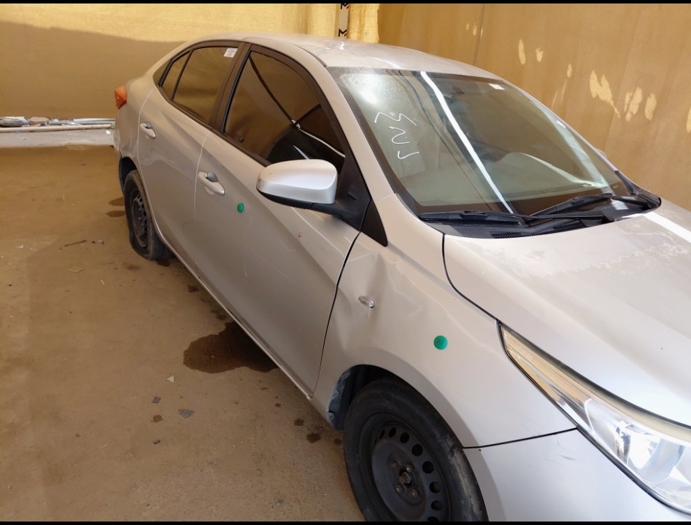 تويوتا يارس Y FLT 2021 image