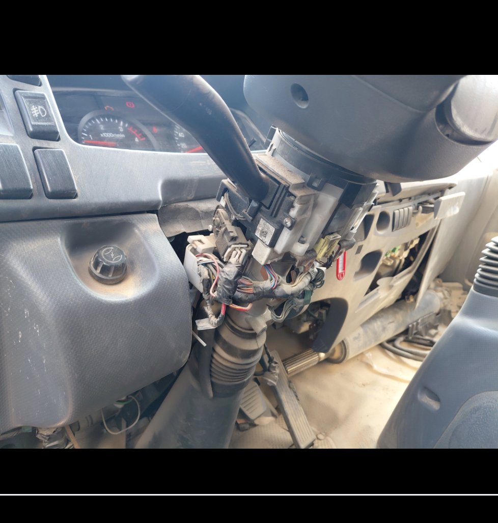 ايسوزو ريوارد ان بي بكب نصف نقل - حمولة المركبة 3 طن 2012 image