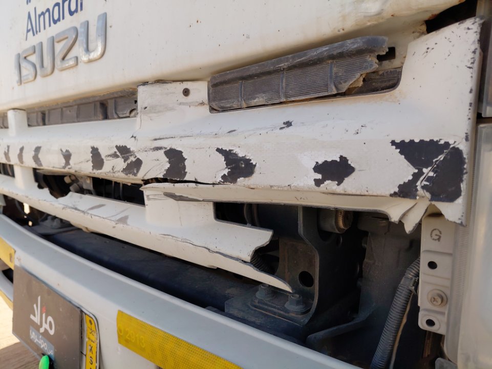 ايسوزو ريوارد ان بي شاحنة بثلاجة  - حمولة المركبة 3 طن 2015 image