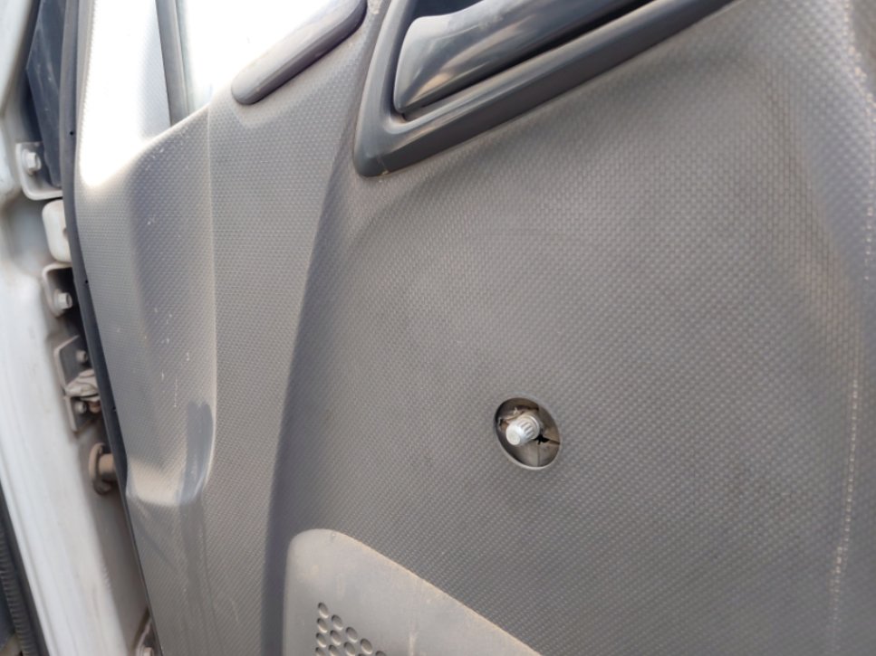 ايسوزو ريوارد ان بي بكب نصف نقل - حمولة المركبة 3 طن 2014 image