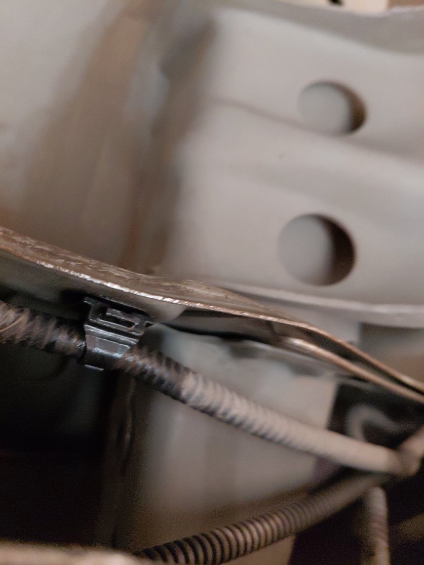 تويوتا يارس Y FLT 2021 image