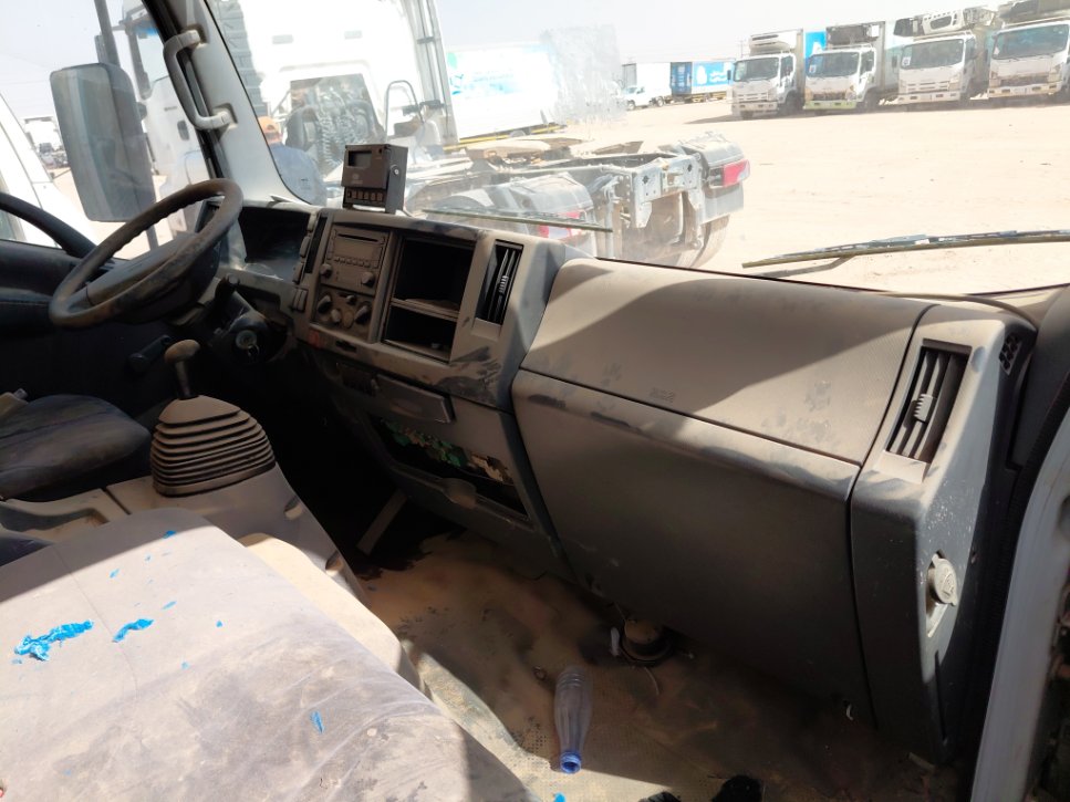 ايسوزو ريوارد ان بي بكب نصف نقل - حمولة المركبة 3 طن 2014 image