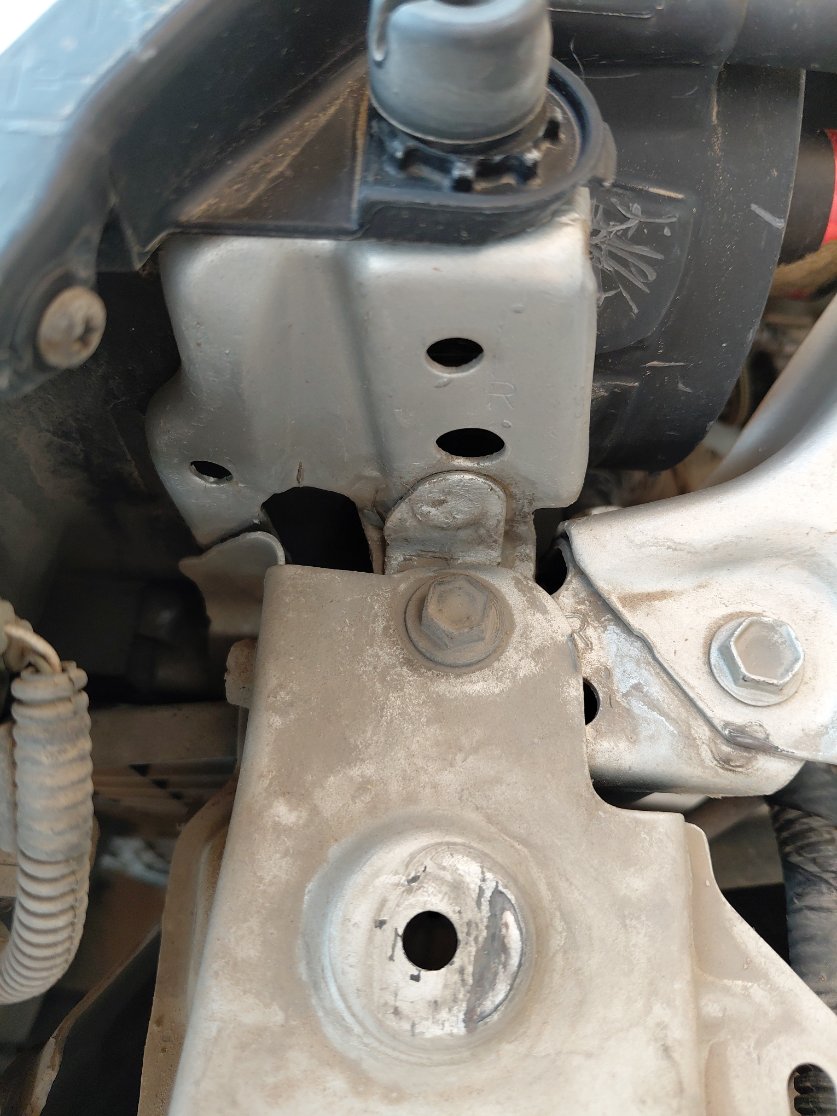 تويوتا يارس Y FLT 2021 image