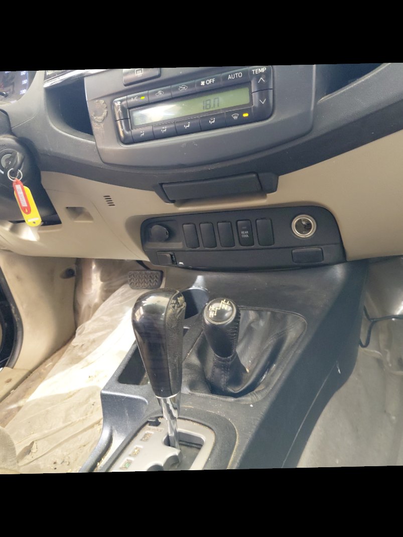 تويوتا فورتشنر VX 1 2015 image