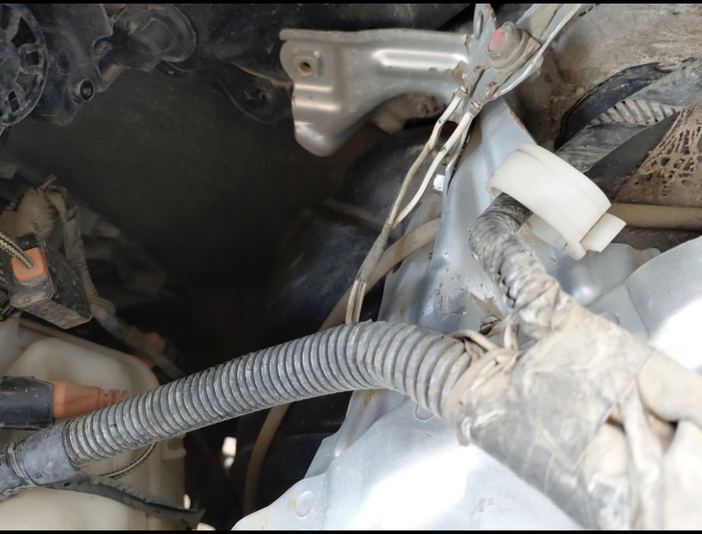 تويوتا يارس Y FLT 2021 image