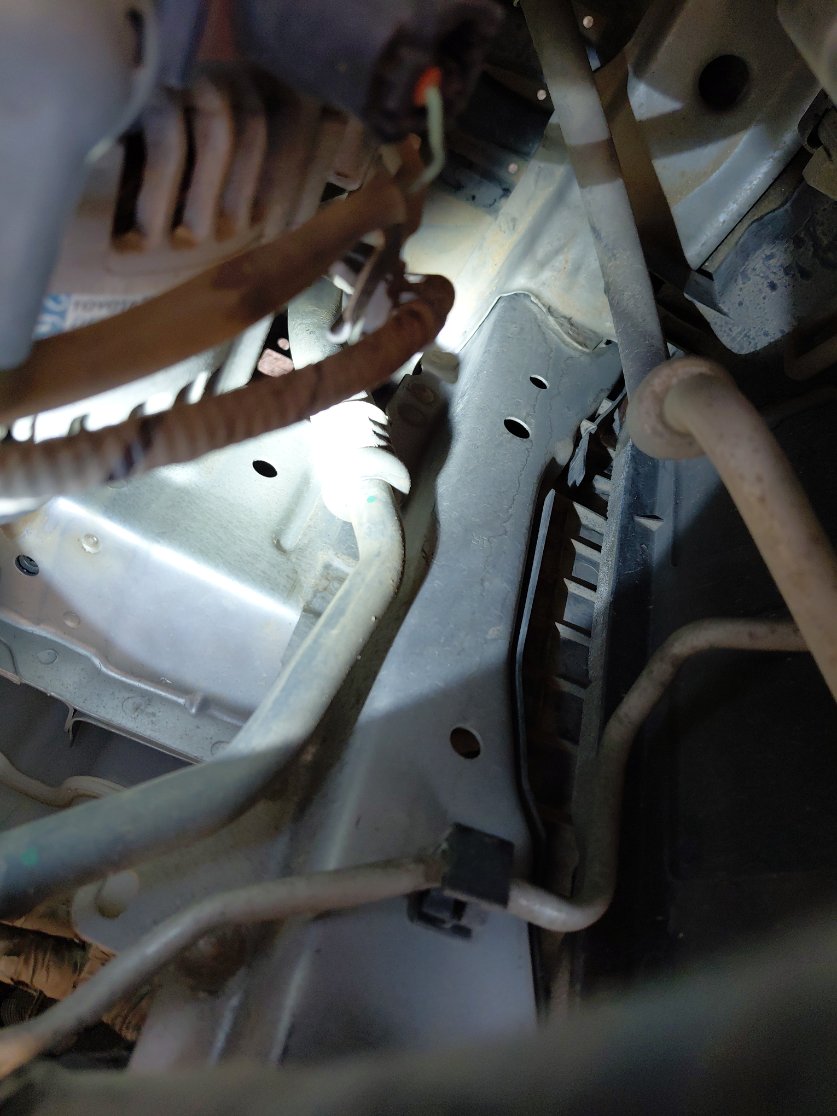 تويوتا يارس Y FLT 2021 image