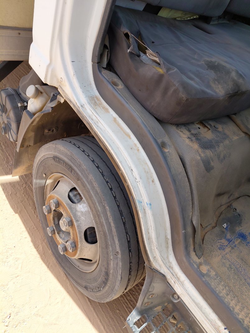 ايسوزو ريوارد ان بي شاحنة بثلاجة  - حمولة المركبة 3 طن 2015 image