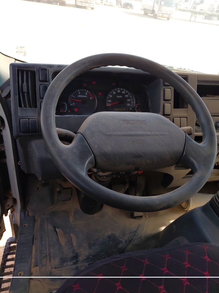 ايسوزو ريوارد ان بي بكب نصف نقل - حمولة المركبة 3 طن 2012 image