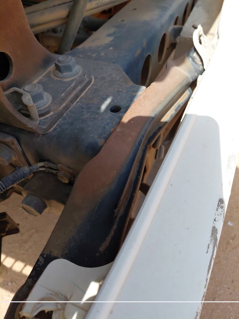 ايسوزو ريوارد ان بي بكب نصف نقل - حمولة المركبة 3 طن 2012 image