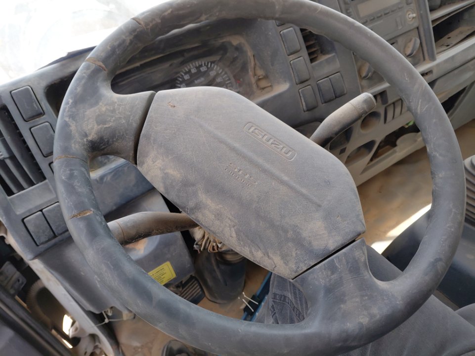 ايسوزو ريوارد ان بي بكب نصف نقل - حمولة المركبة 3 طن 2014 image