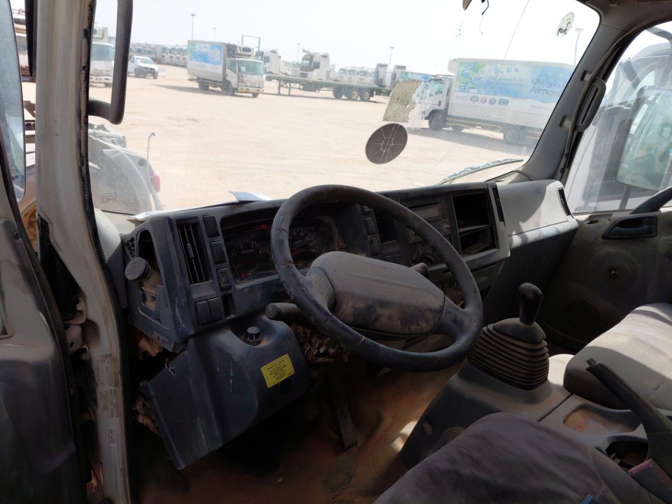 ايسوزو ريوارد ان بي بكب نصف نقل - حمولة المركبة 3 طن 2014 image