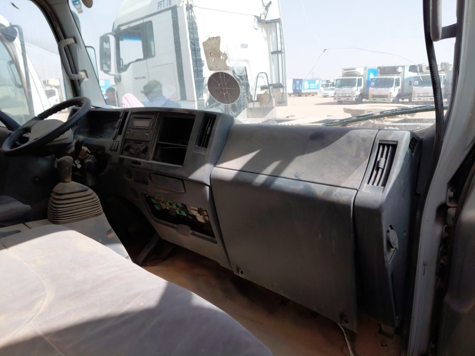 ايسوزو ريوارد ان بي بكب نصف نقل - حمولة المركبة 3 طن 2014 image