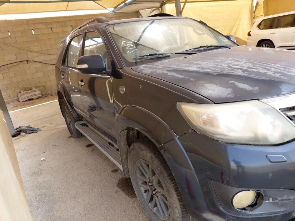 تويوتا فورتشنر VX 1 2015 image