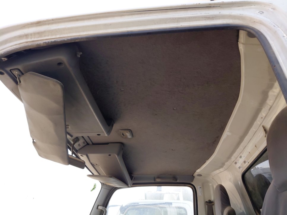 ايسوزو ريوارد ان بي بكب نصف نقل - حمولة المركبة 3 طن 2013 image