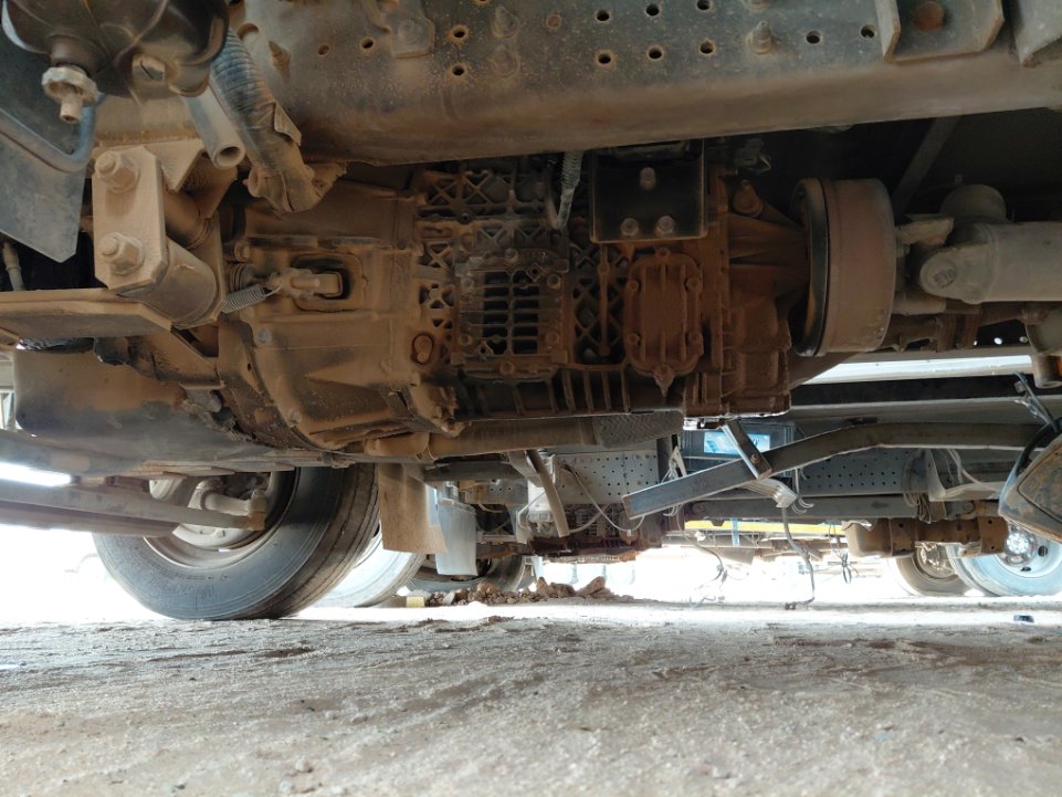 ايسوزو ريوارد ان بي بكب نصف نقل - حمولة المركبة 3 طن 2014 image