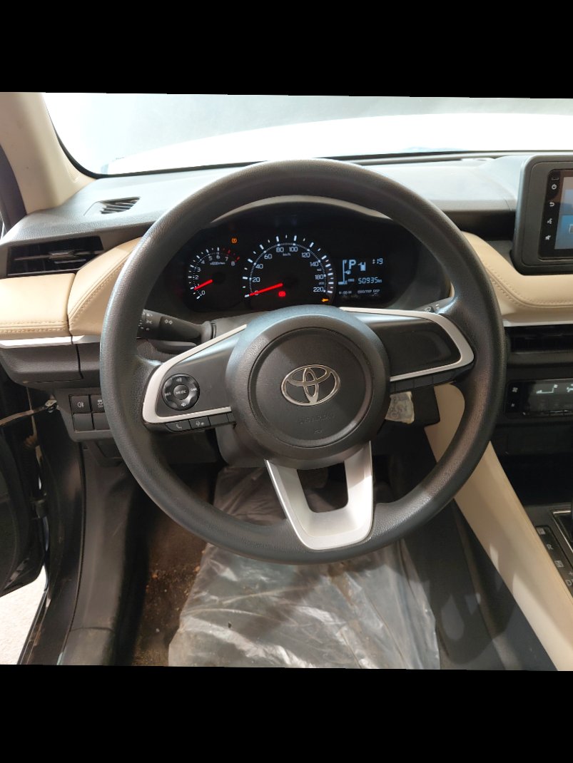 تويوتا يارس Y 2024 image