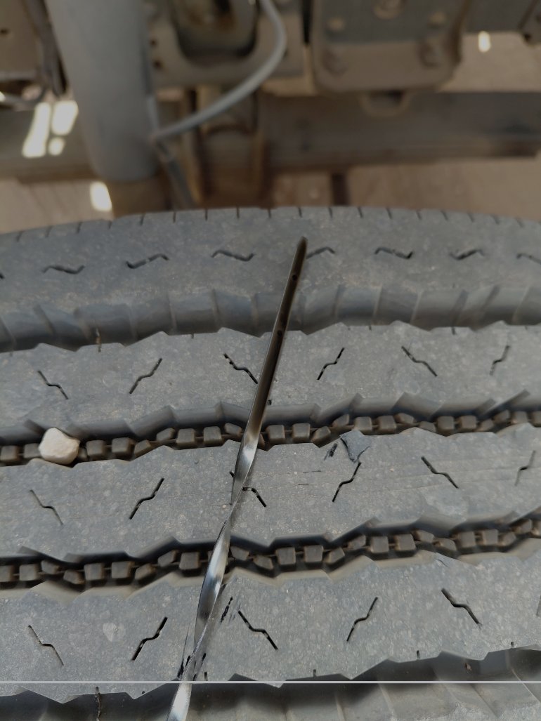 ايسوزو ريوارد ان بي بكب نصف نقل - حمولة المركبة 3 طن 2014 image