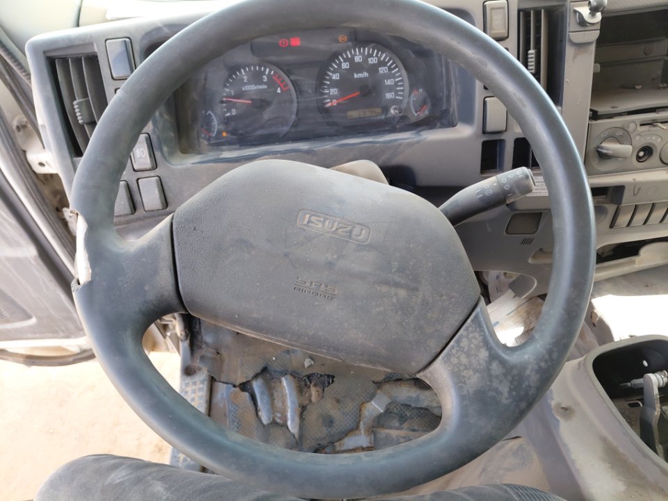 ايسوزو ريوارد ان بي بكب نصف نقل - حمولة المركبة 3 طن 2014 image