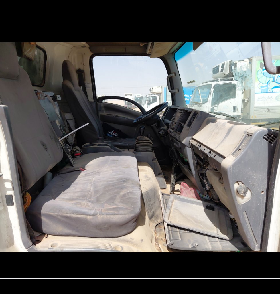 ايسوزو ريوارد ان بي بكب نصف نقل - حمولة المركبة 3 طن 2014 image