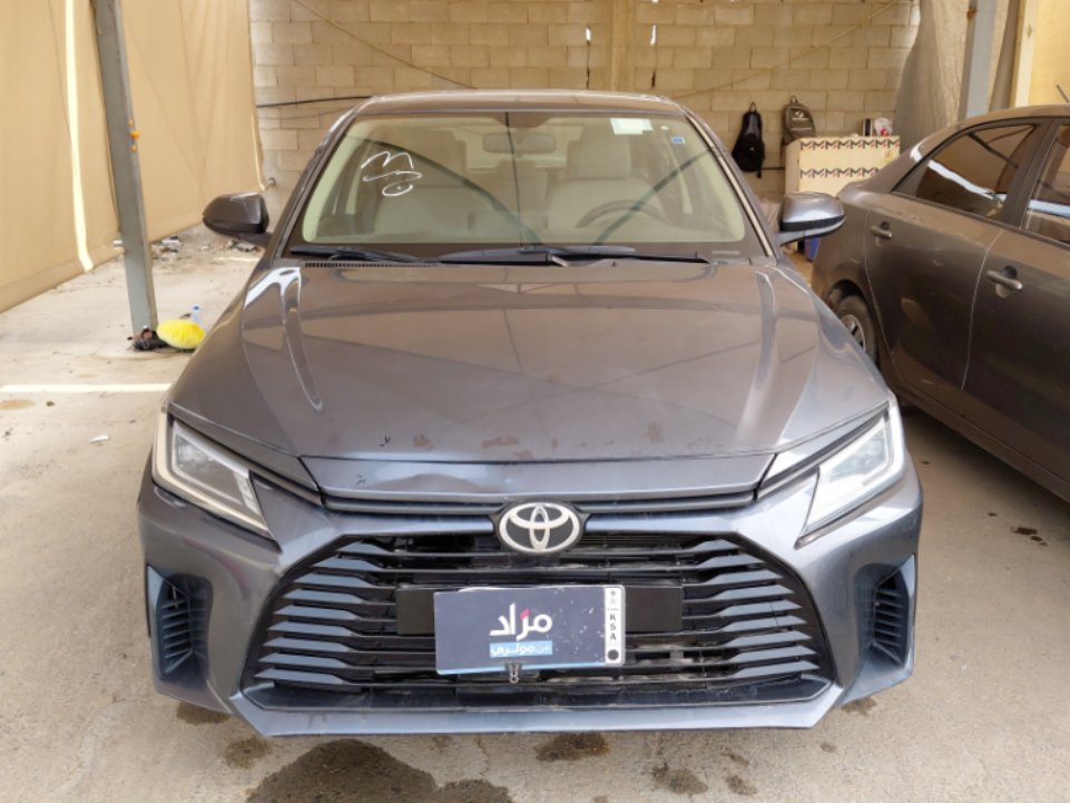 تويوتا يارس Y 2024