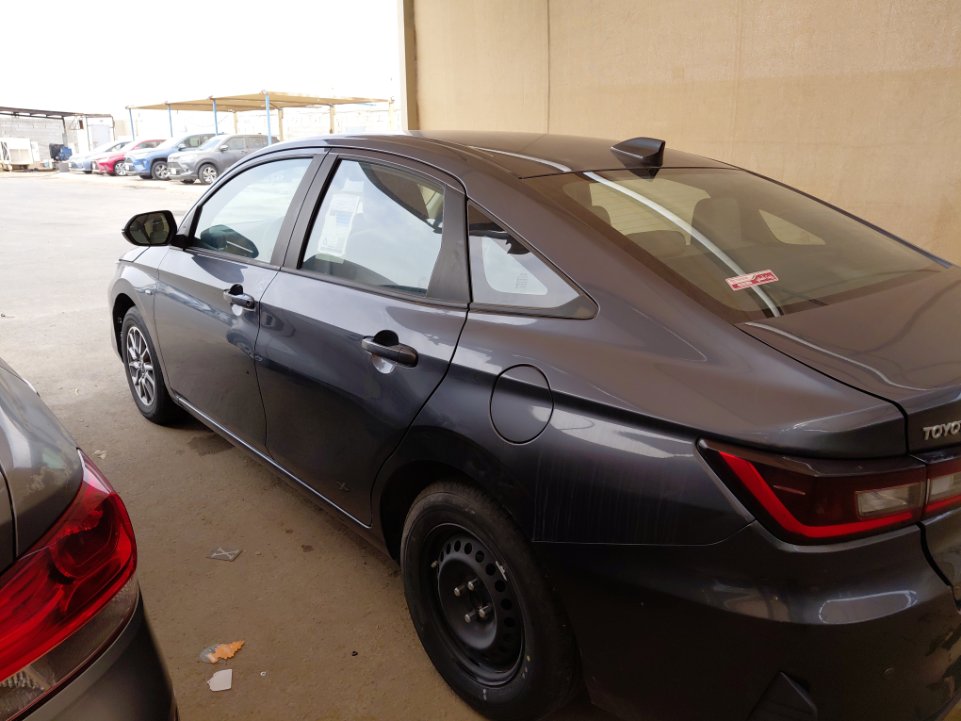 تويوتا يارس Y 2024 image