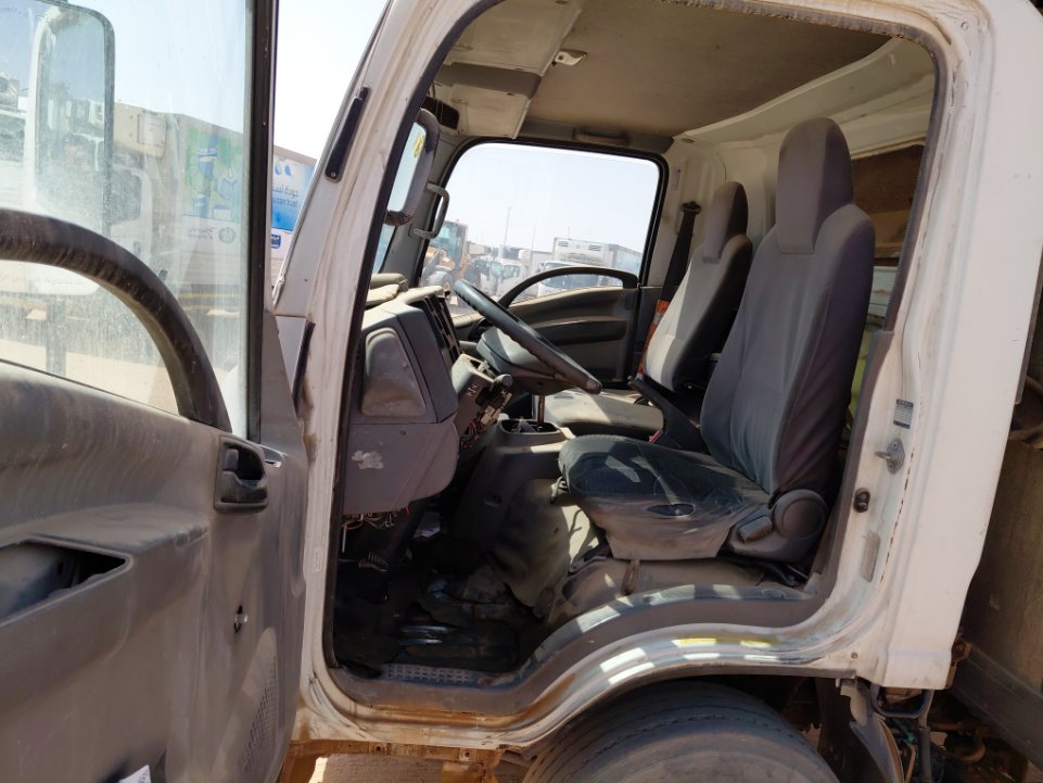 ايسوزو ريوارد ان بي بكب نصف نقل - حمولة المركبة 3 طن 2014 image