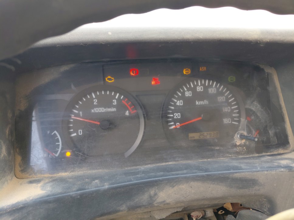 ايسوزو ريوارد ان بي بكب نصف نقل - حمولة المركبة 3 طن 2013 image